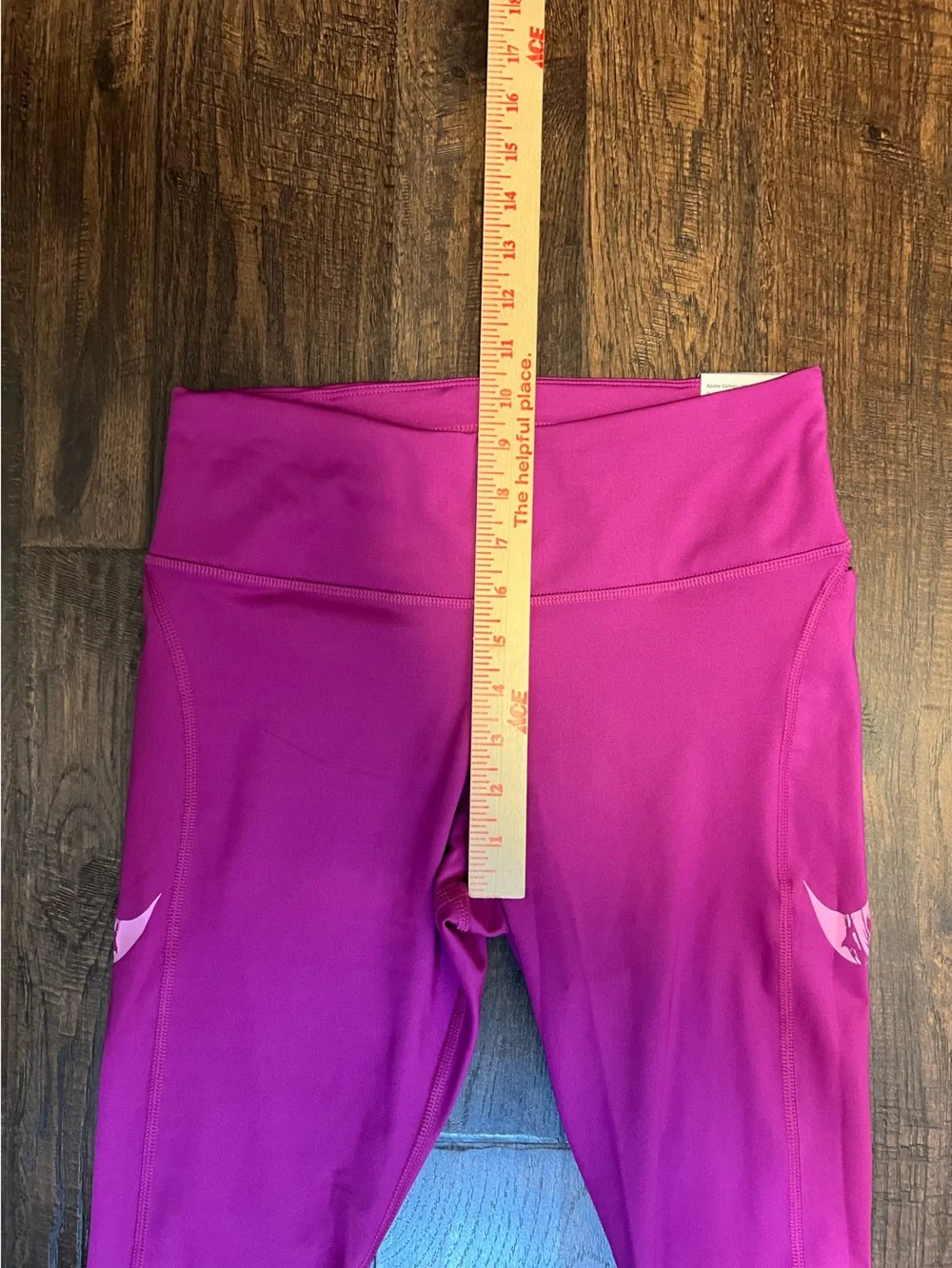 NWT Nike Fast Running Tights/Leggings Size Women’s Medium Color Purple